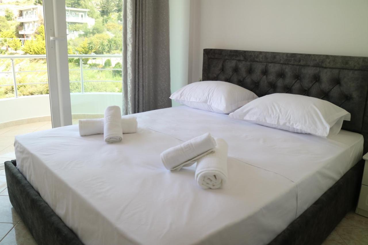 Alnes Hotel Саранда Екстер'єр фото