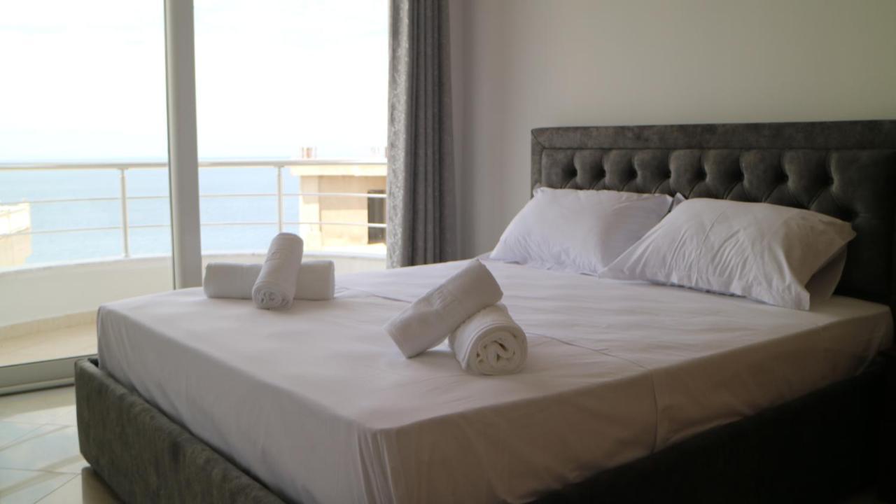 Alnes Hotel Саранда Екстер'єр фото