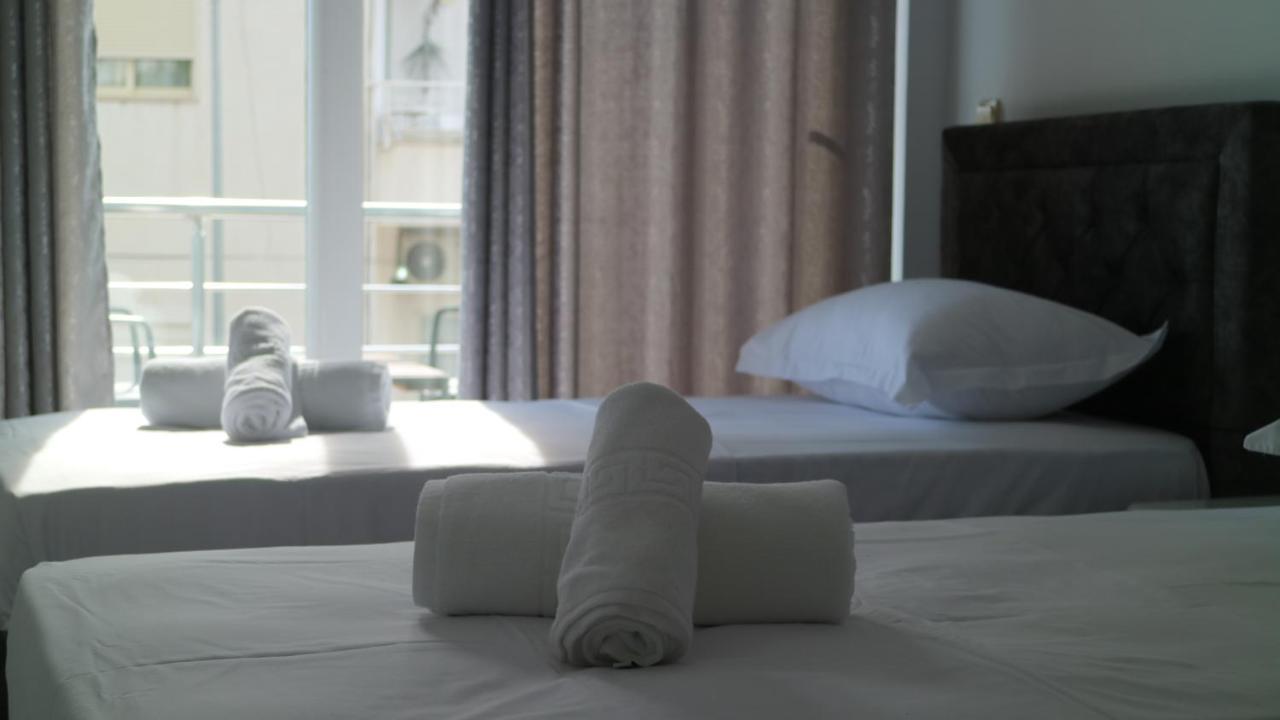 Alnes Hotel Саранда Екстер'єр фото