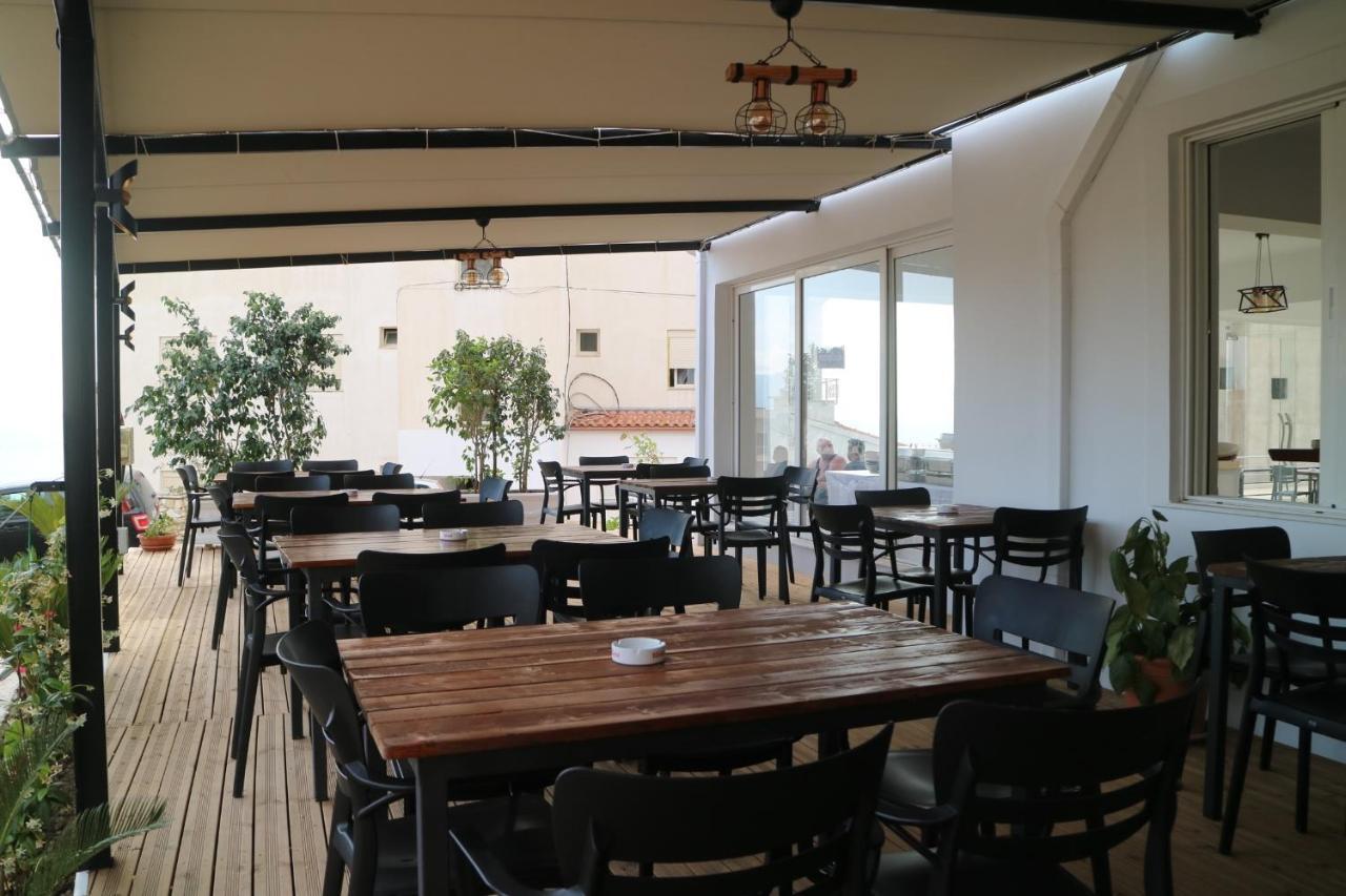 Alnes Hotel Саранда Екстер'єр фото