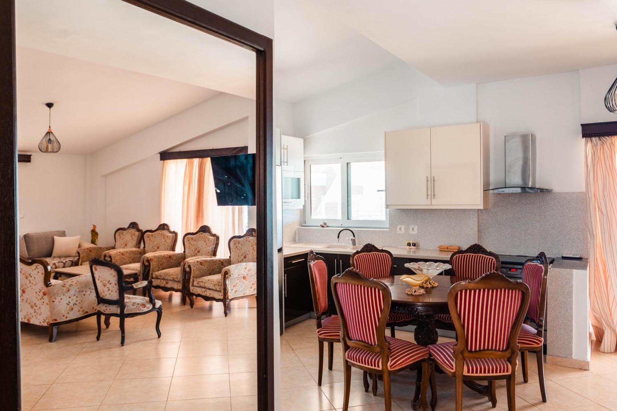 Alnes Hotel Саранда Екстер'єр фото